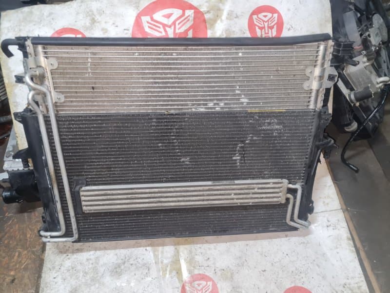 Комплект радиаторов Audi Q7 4L BAR 2011 (б/у)