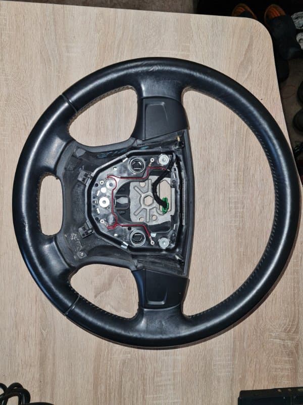 Руль Volvo V70 BW B5254T6 2009 (б/у)