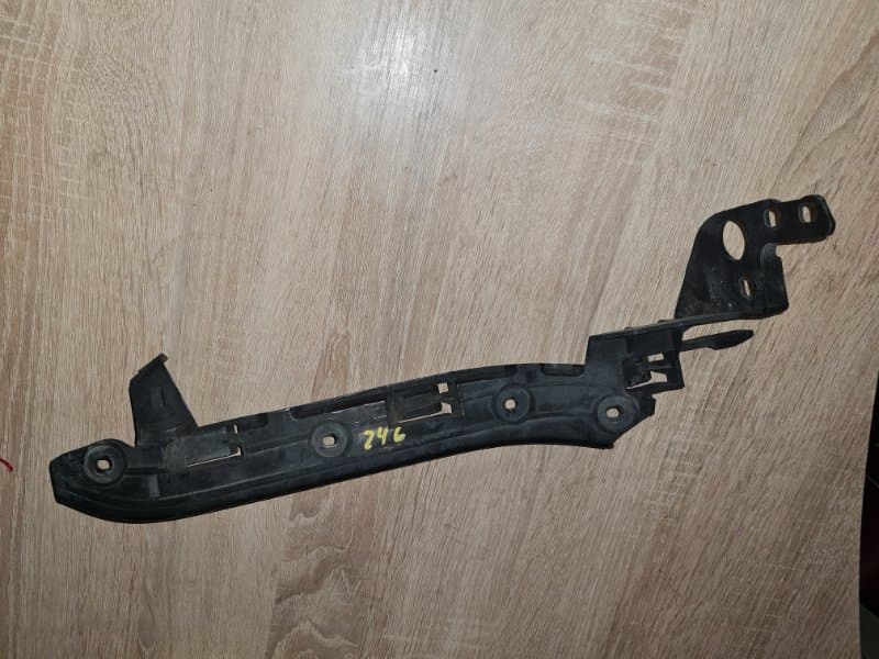 Кронштейн бампера Porsche Cayenne 957 55.01 2007 перед. прав. (б/у)