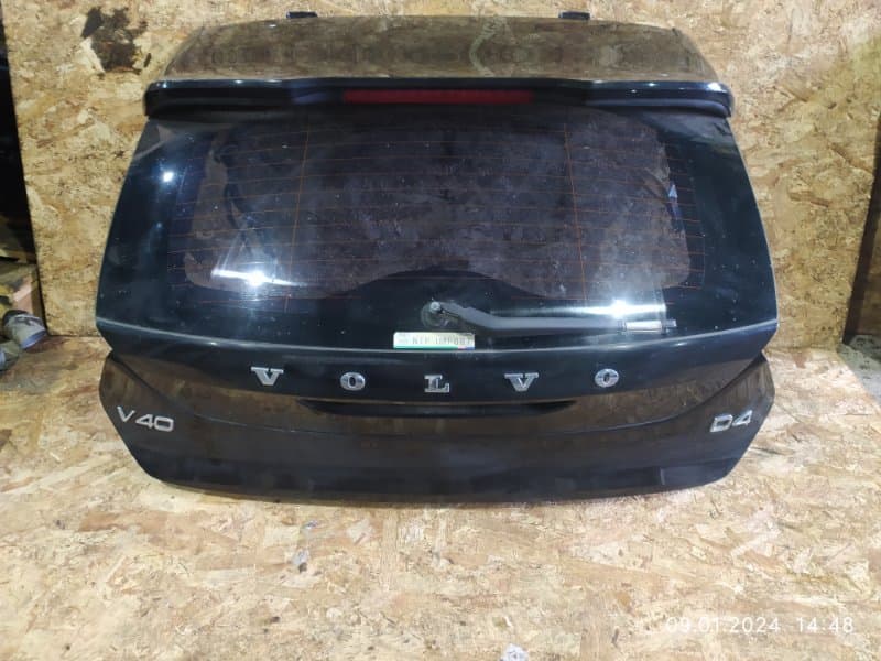 Крышка багажника Volvo v40 MV D4204T14 2014 (б/у)