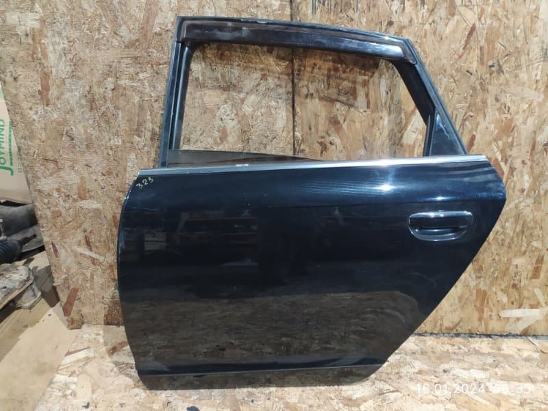Дверь Audi A6 4F2 BDX 2007 задн. лев. (б/у)