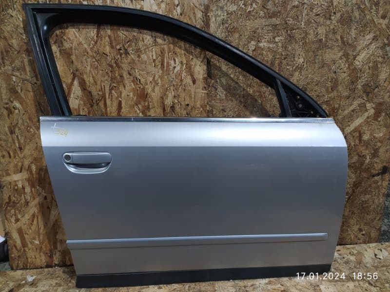 Дверь Audi A4 8E2 AMB 2002 перед. прав. (б/у)