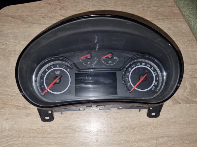 Щиток приборов Opel Insignia (б/у)