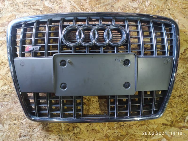 РЕШЕТКА РАДИАТОРА AUDI S8 Audi S8 4E BSM 2007 (б/у)