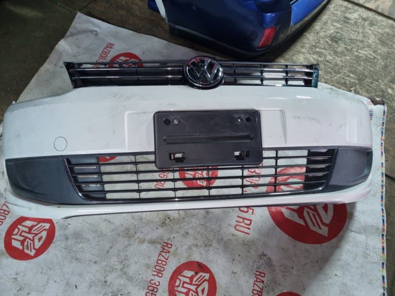 Бампер Volkswagen Touran 1T3 CAV 2011 перед. (б/у)