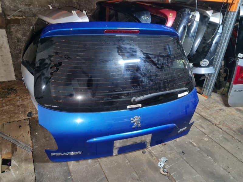 Крышка багажника Peugeot 206 2A KFW 2006 (б/у)