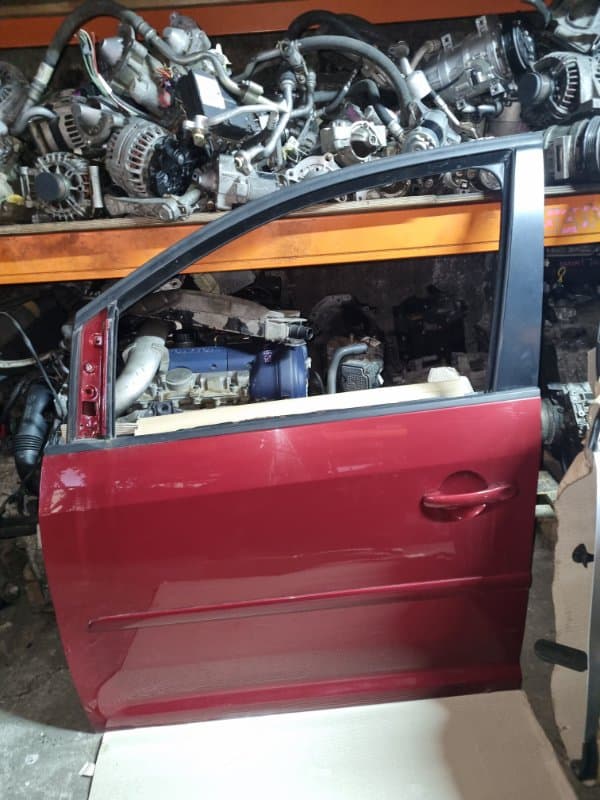 Дверь Volkswagen Touran 1T3 CAV 2012 перед. лев. (б/у)
