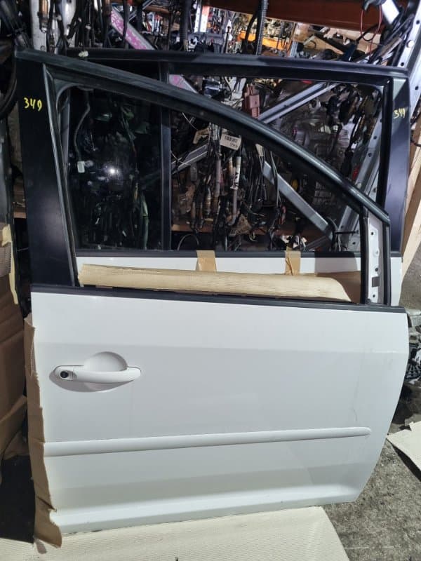 Дверь Volkswagen Touran 1T3 CAV 2011 перед. прав. (б/у)