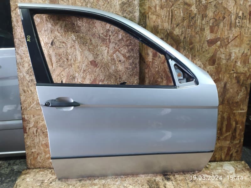 Дверь BMW X5 E53 M54B30 2005 перед. прав. (б/у)