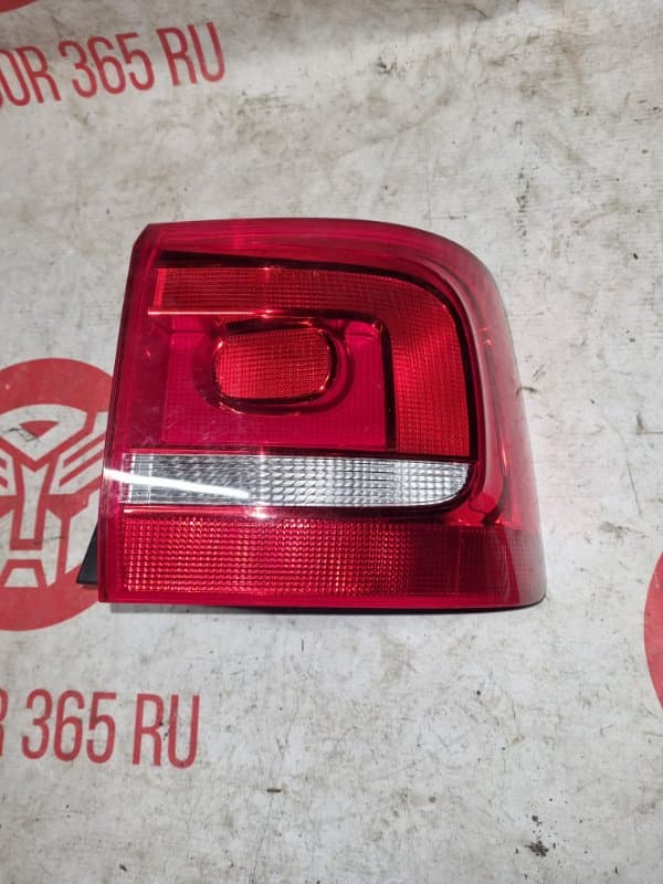 Фонарь Volkswagen Touran 1T3 CAV 2011 задн. прав. (б/у)