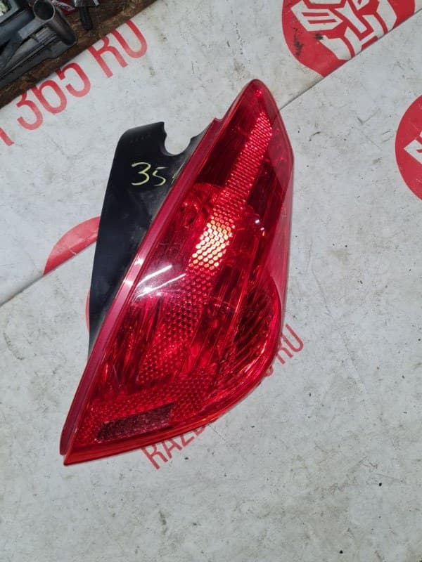 Фонарь Peugeot 308 4C 1.6T EP6CDT 5FV 2012 задн. прав. (б/у)