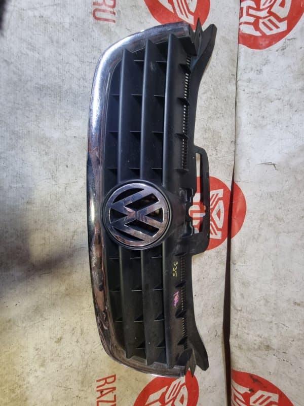 Решетка радиатора Volkswagen Touran 1T1 BLF 2004 (б/у)