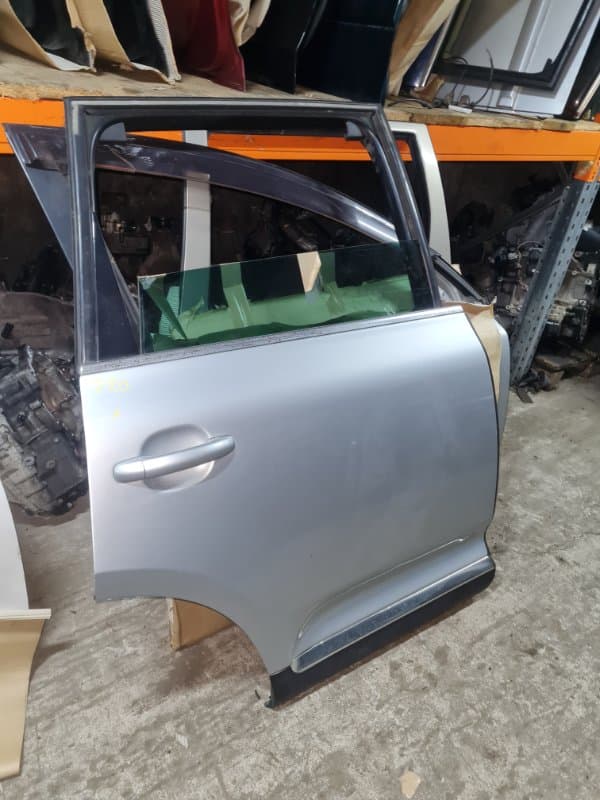 Дверь Volkswagen Touareg 7L6 BMV 2005 задн. прав. (б/у)