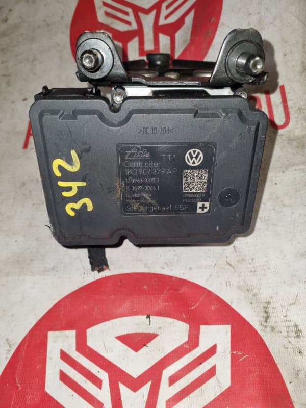 Блок abs Volkswagen Golf 5K1 CAX 2010 (б/у)