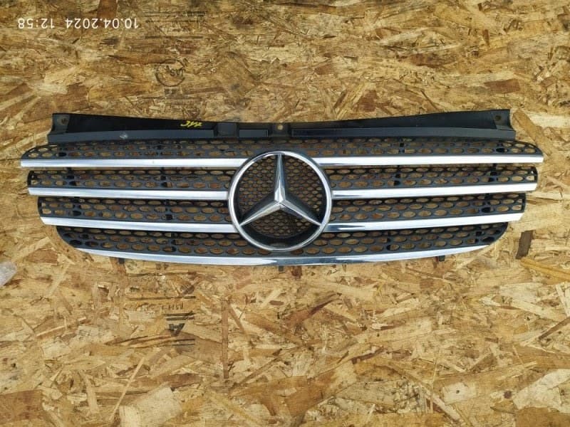 Решетка радиатора Mercedes-Benz Viano W639 112.951 2004 перед. (б/у)