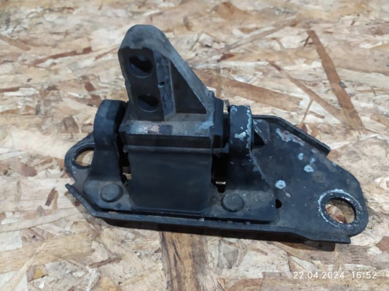 Опора ДВС Volvo S80 TS B6294S2 2001 перед. (б/у)