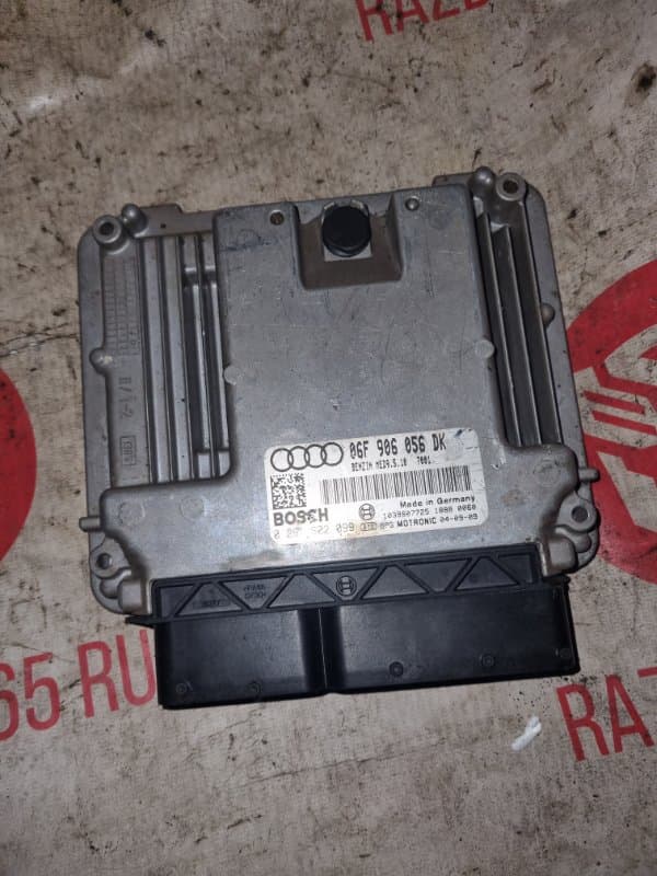Блок управления Audi A3 8P1 AXW 2004 (б/у)
