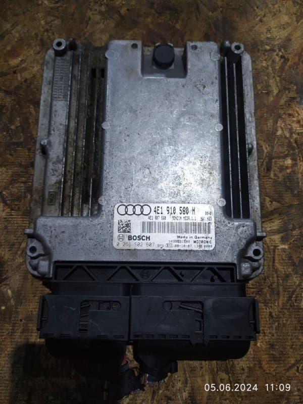 БЛОК УПРАВЛЕНИЯ ДВИГАТЕЛЯ Audi A8 4E2 BVJ 2008 (б/у)