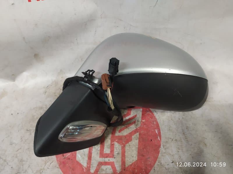 Зеркало Peugeot 207 WK 5F01 EP6CD EUR 5 120Л.С. 2011 перед. лев. (б/у)
