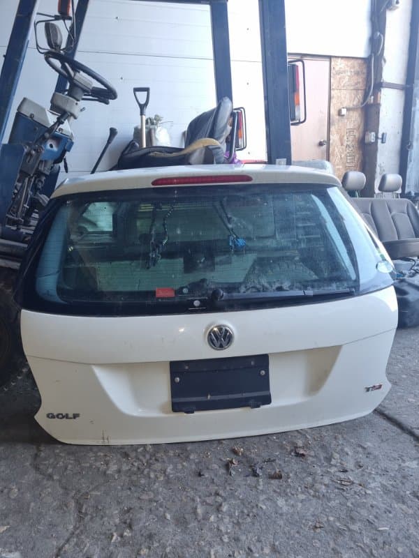 Крышка багажника Volkswagen Golf 1K5 CAV 2007 (б/у)
