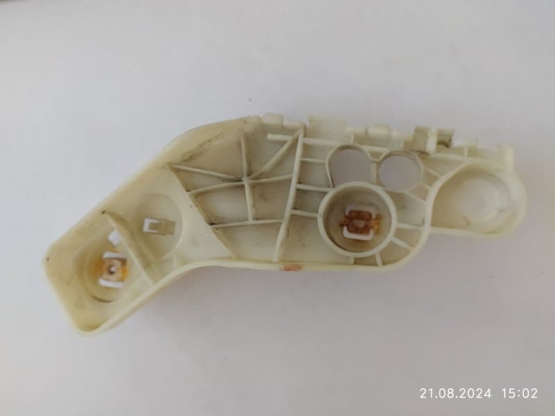 Кронштейн бампера Ford Escape ZD AJ30 2008 перед. прав. (б/у)