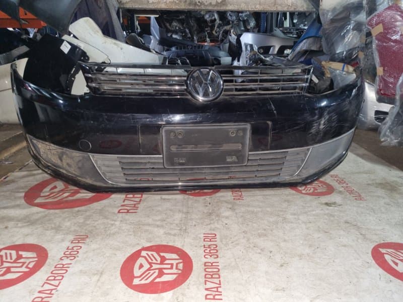 Бампер Volkswagen Touran 1T3 CAV 2011 перед. (б/у)