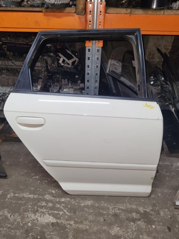 Дверь Audi A3 8P1 BSE 2006 задн. прав. (б/у)