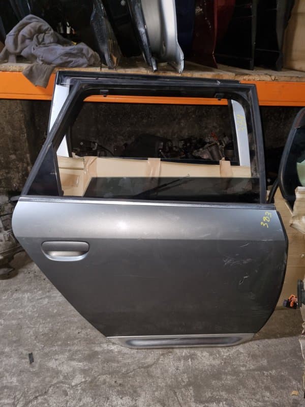 Дверь Audi A6 Allroad 4B BES 2005 задн. прав. (б/у)