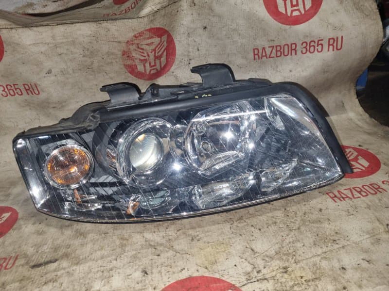 Фара ксенон Audi A4 8E5 AMB 2003 перед. прав. (б/у)