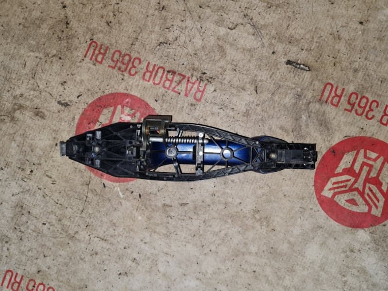 Кронштейн ручки двери в сборе Volvo xc90 ВНЕДОРОЖНИК B5254T2 лев. (б/у)