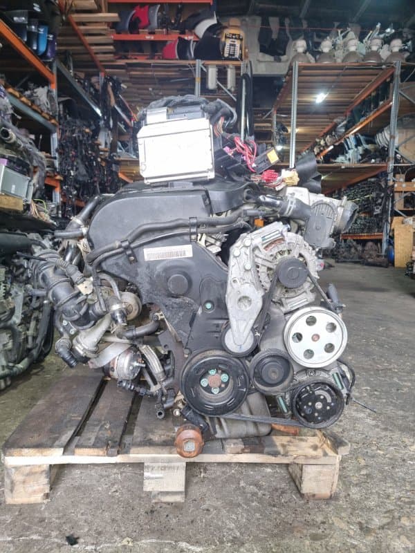 Двигатель Audi A4 8E5 AMB 2003 (б/у)