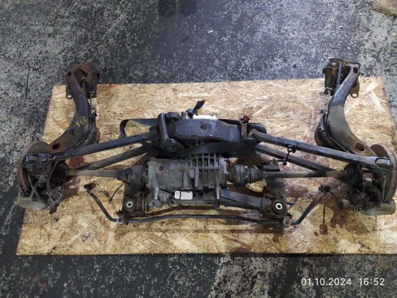 БАЛКА ПОДВЕСКИ В СБОРЕ Audi TT 8N3 BHE 2005 задн. (б/у)