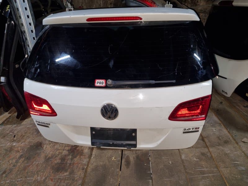 Крышка багажника Volkswagen Passat 365 CCZ 2012 (б/у)