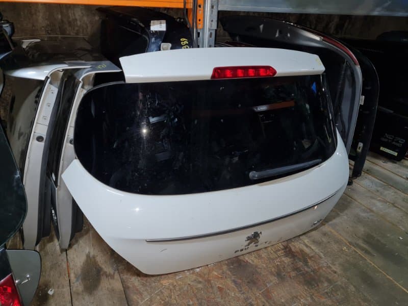 Крышка багажника Peugeot 308 4C EP6CDT EUR 5 5FV 2013 (б/у)