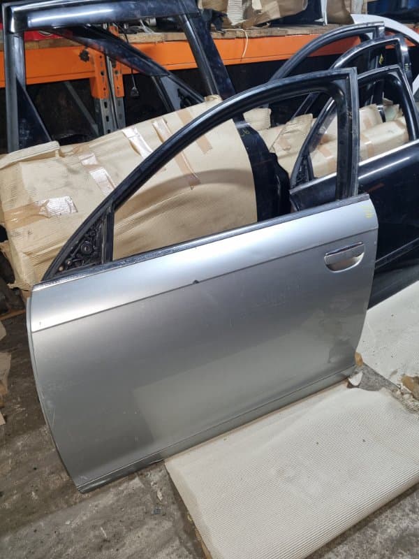 Дверь Audi A6 4F2 BDX 2008 перед. лев. (б/у)