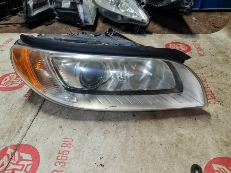 Фара ксенон адаптивный Volvo V70 BW B5254T6 2009 прав. (б/у)