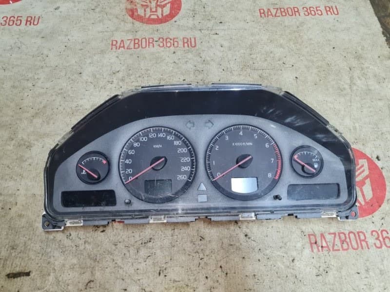 Щиток приборов Volvo XC70 SZ B5244T3 2003 (б/у)
