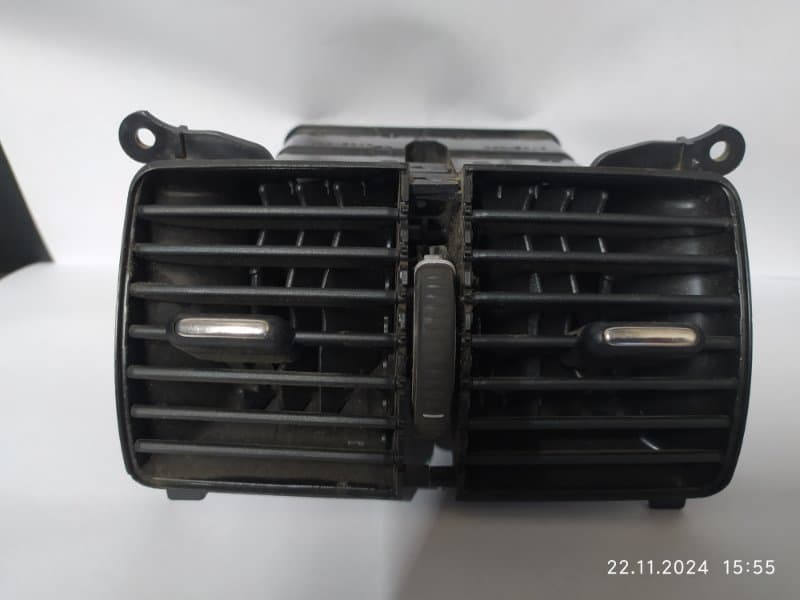 Воздуховод центральный Volkswagen Passat 3C2 AXZ 2007 задн. (б/у)