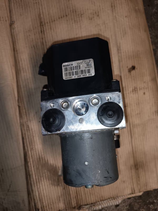 Блок abs Audi A4 8E5 AMB 2003 (б/у)