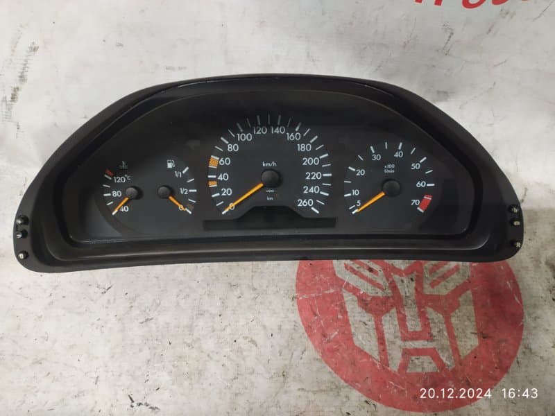 Щиток приборов Mercedes-Benz E-Class W210 104.995 1996 (б/у)