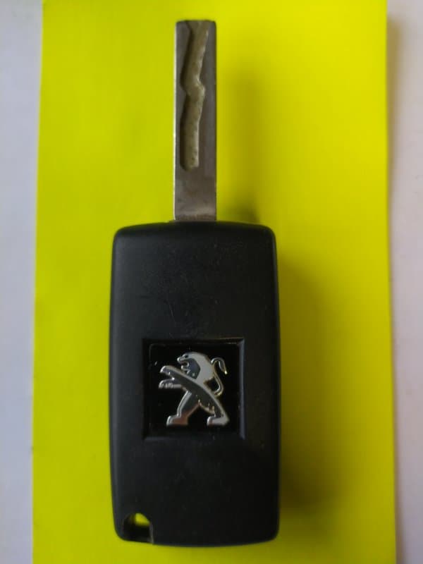 Ключ зажигания Peugeot 308 УНИВЕРСАЛ 1.6 2011 (б/у)