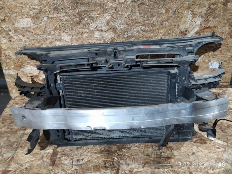 Панель передняя в сборе Audi A3 8P1 BYT 2008 (б/у)