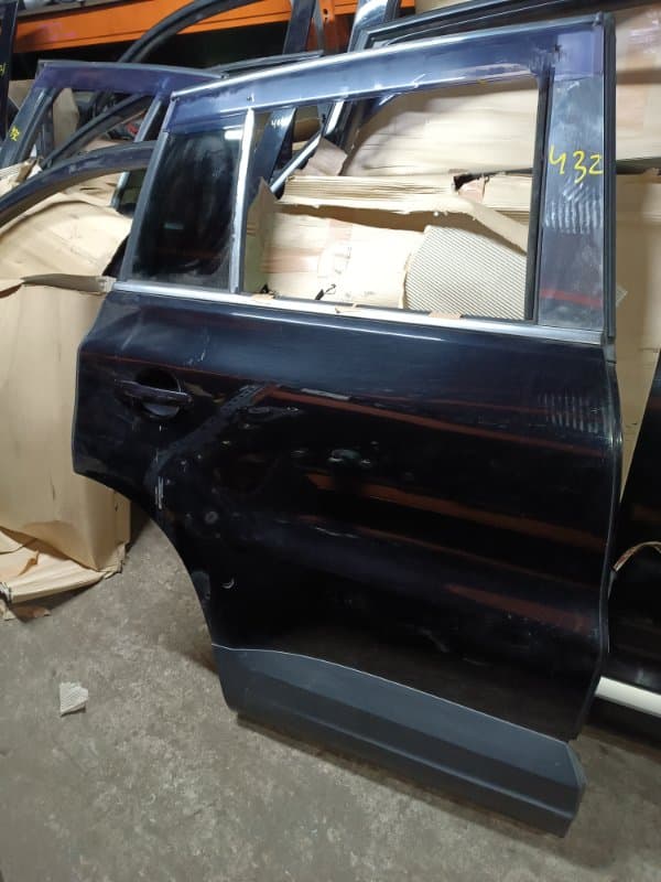Дверь Volkswagen Tiguan 5N1 CAW 2010 задн. прав. (б/у)