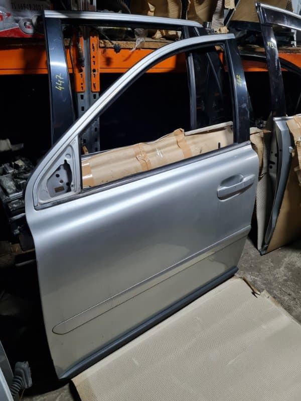 Дверь Volvo xc90 C B6324S 2008 перед. лев. (б/у)