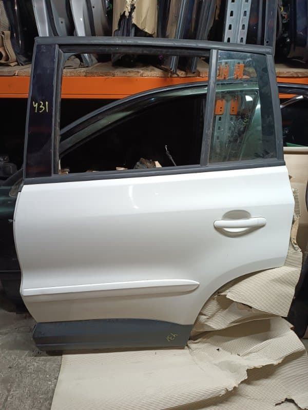 Дверь Volkswagen Tiguan 5N1 CAW 2009 задн. лев. (б/у)