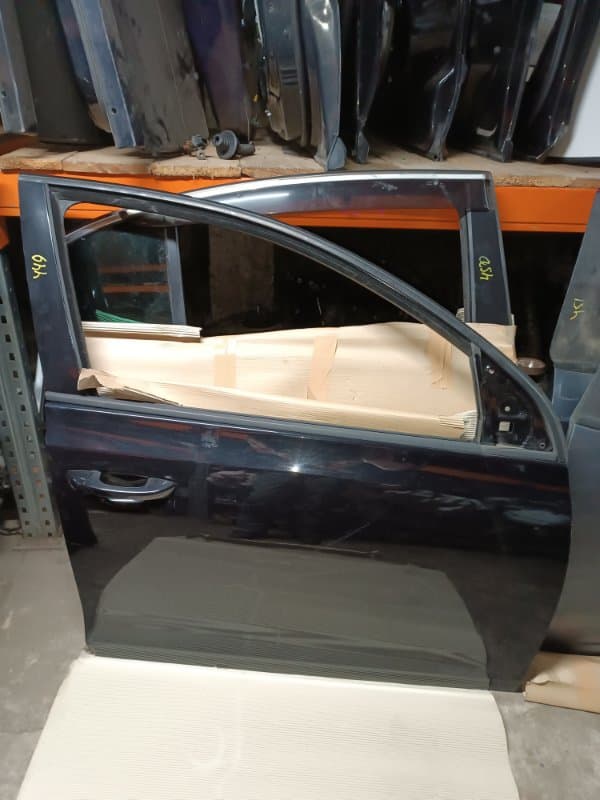 Дверь Volkswagen Golf 5K1 CAX 2009 перед. прав. (б/у)