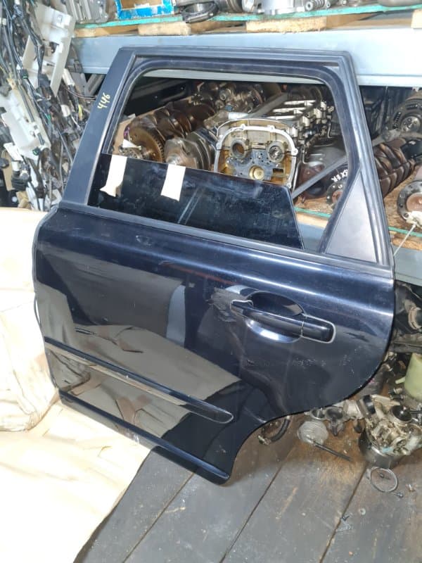 Дверь Volvo V50 MW B5254T7 2010 задн. лев. (б/у)
