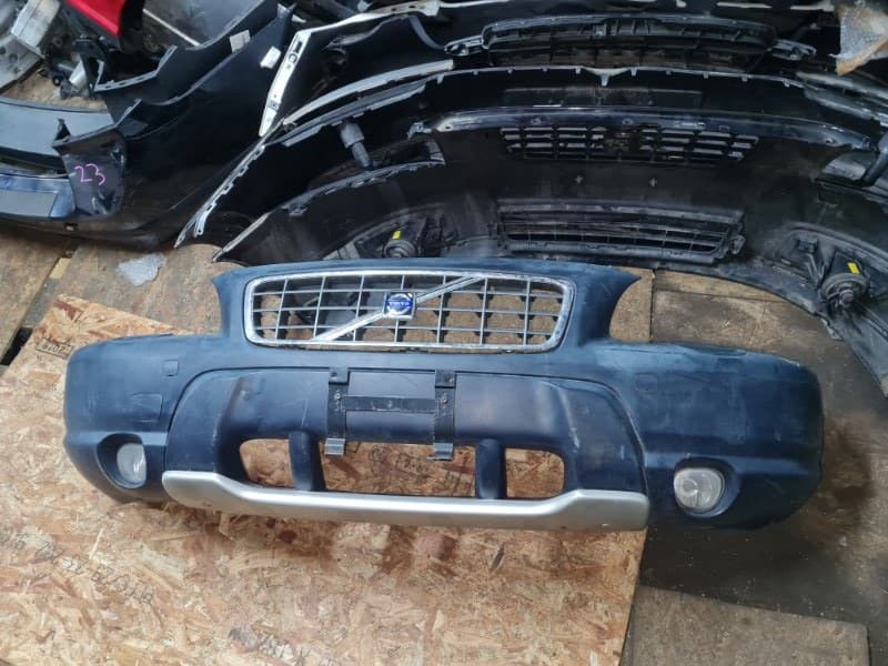 Бампер VOLVO XC70 SZ B5244T3 2002 перед. (б/у)