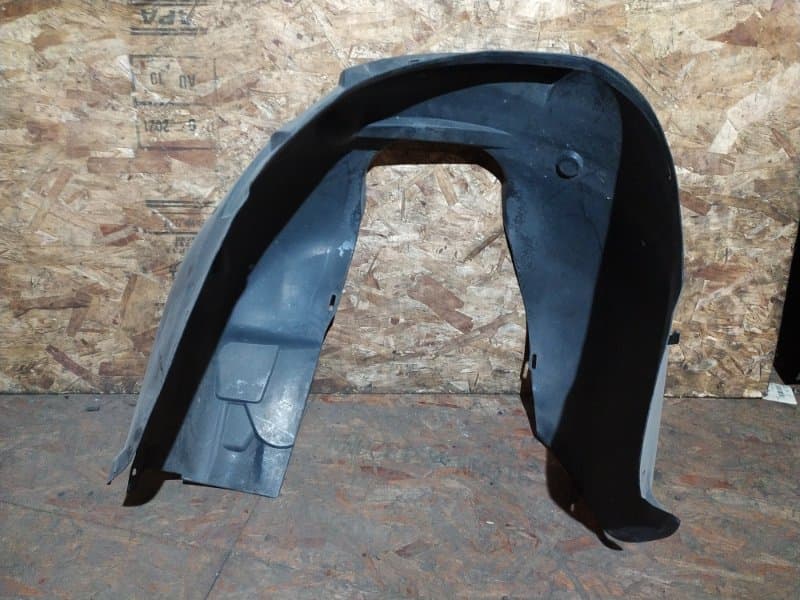Подкрылок VOLVO C30 MK B5244S 2007 перед. лев. (б/у)