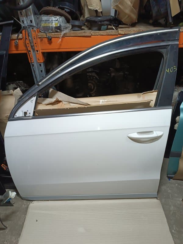 Дверь Volkswagen Passat 365 CCZ 2012 перед. лев. (б/у)